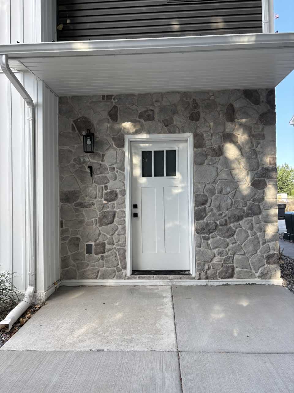 824 East Sunnyside Road