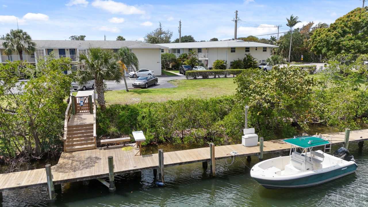 510 Prosperity Farms Road