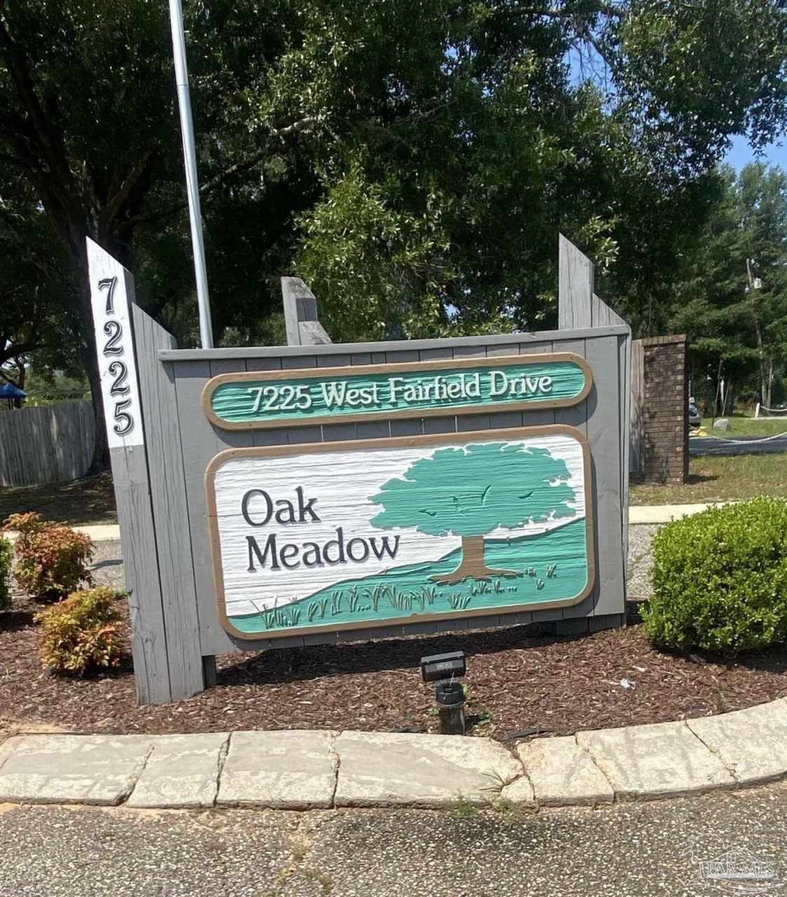 7225 W Fairfield Dr