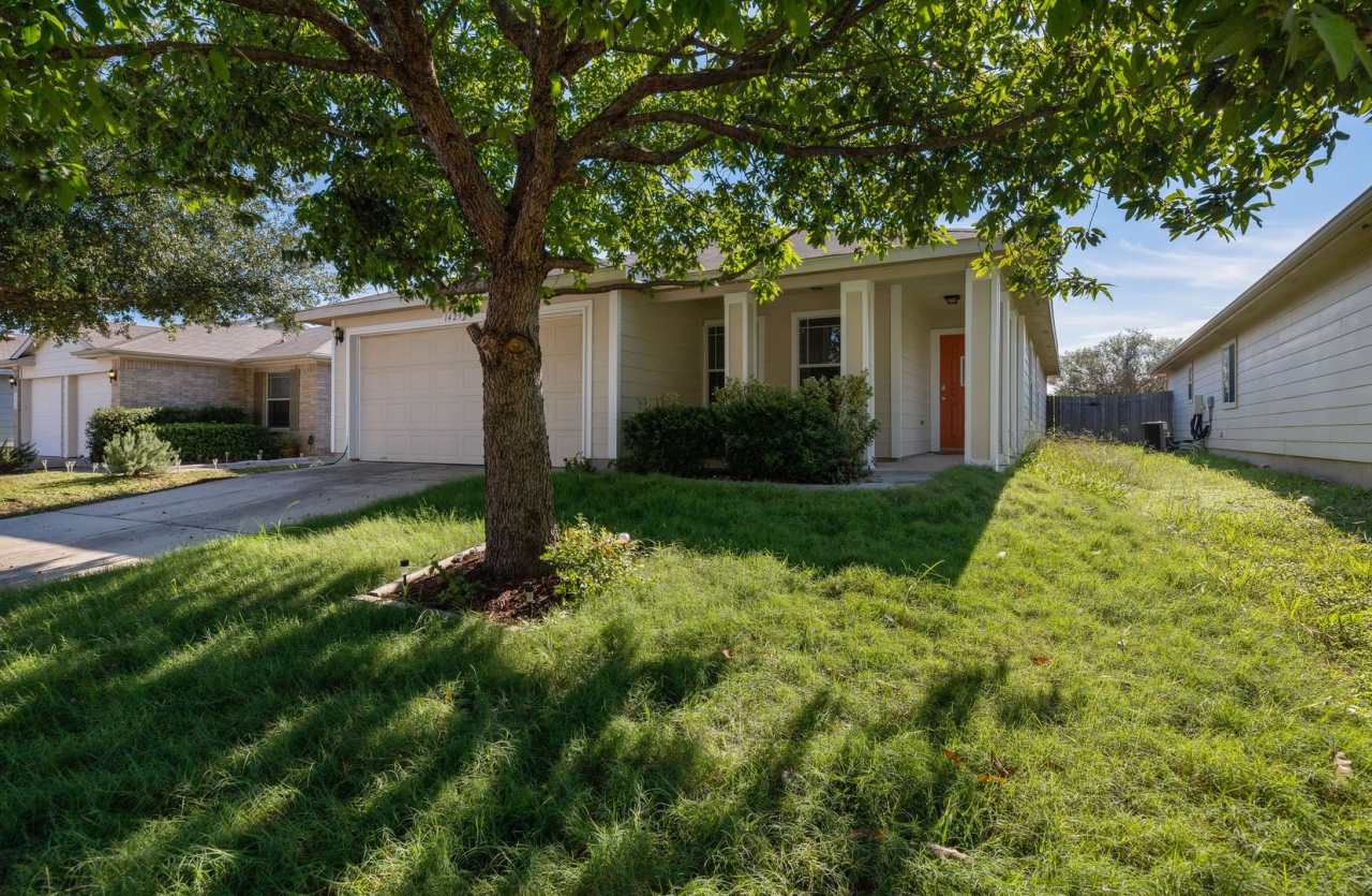 Updated 4/BR 2/BA Home Minutes from Downtown!