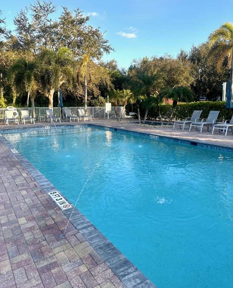 Seasonal 3-Bed Condo Rental in the Heart of Naples – AVAIL DEC/JAN, APRIL-FORWARD