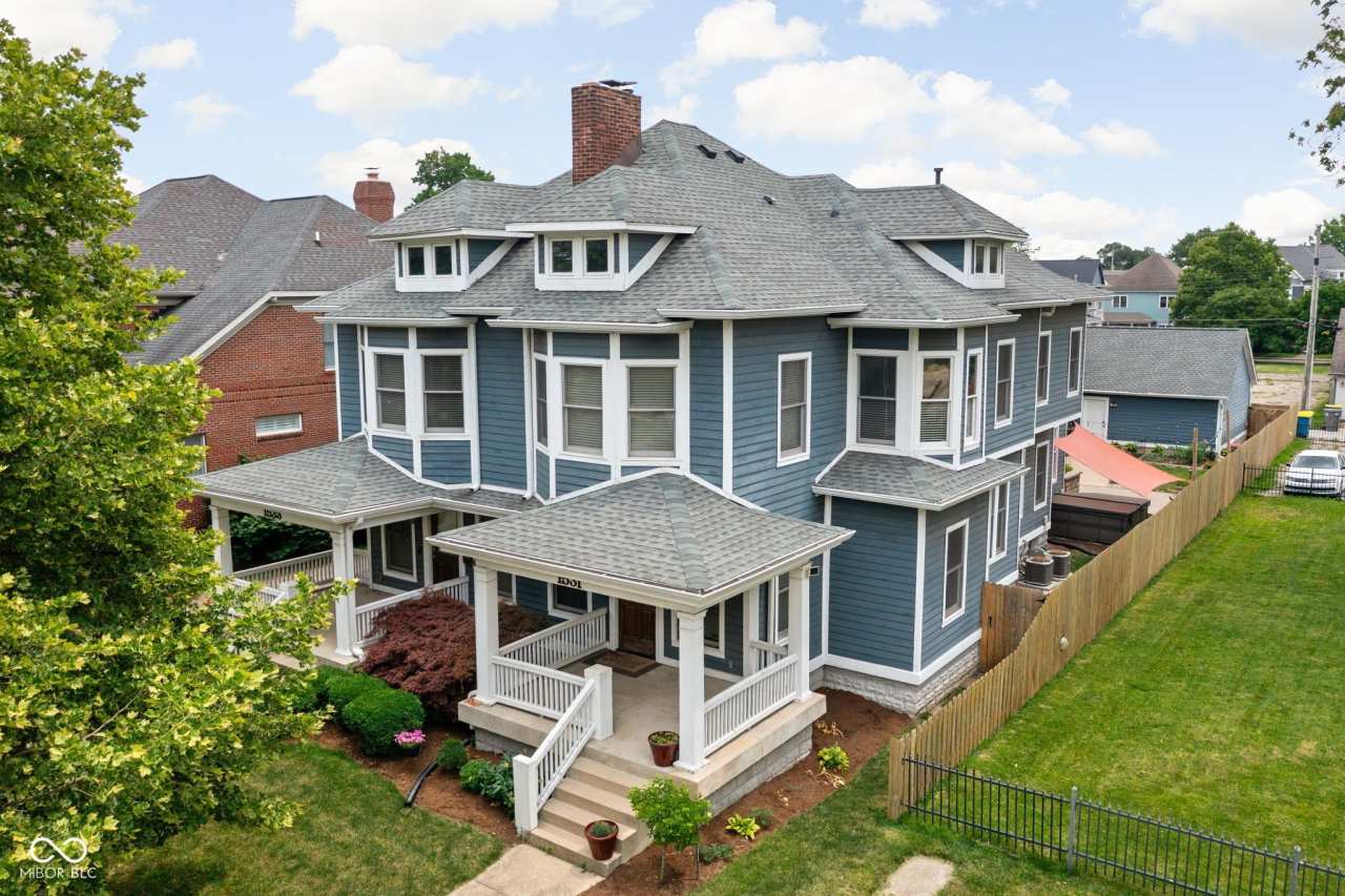 1531 N College Avenue