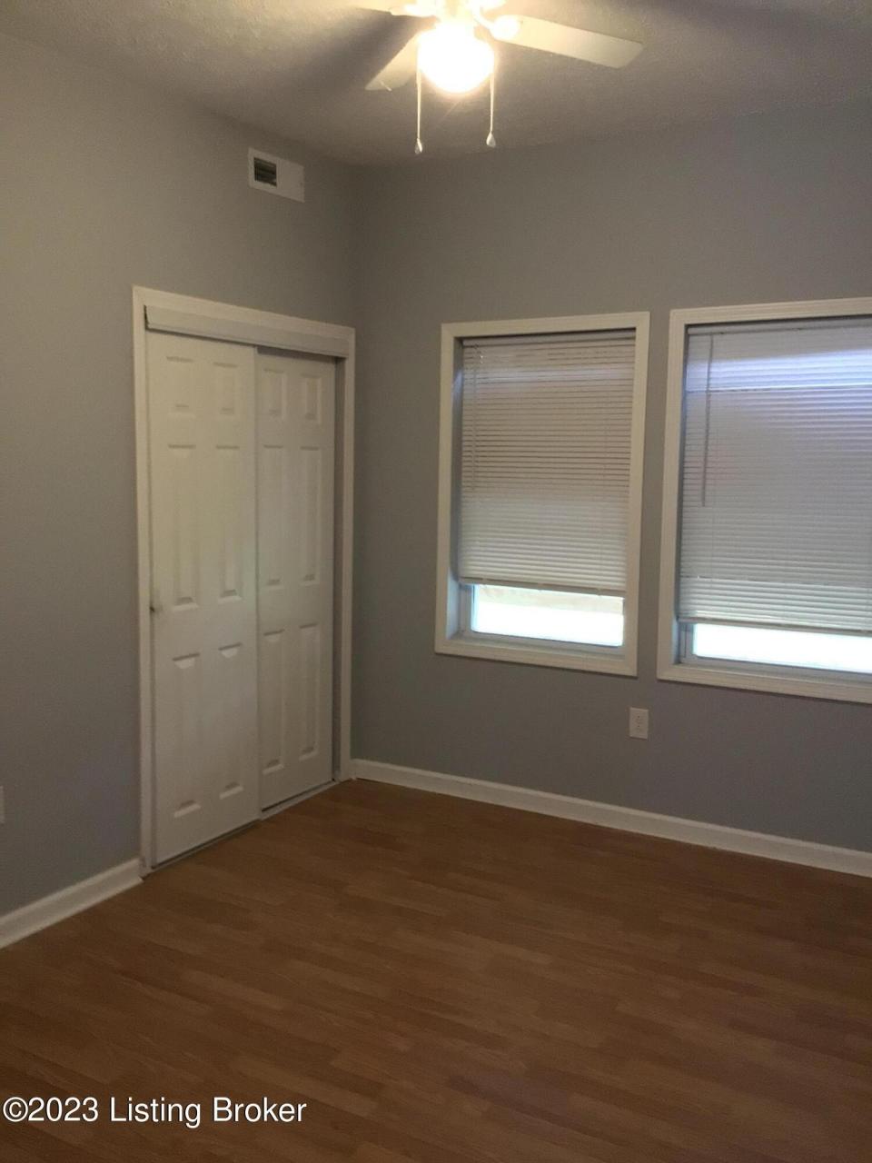 952 S Floyd St unit: 101