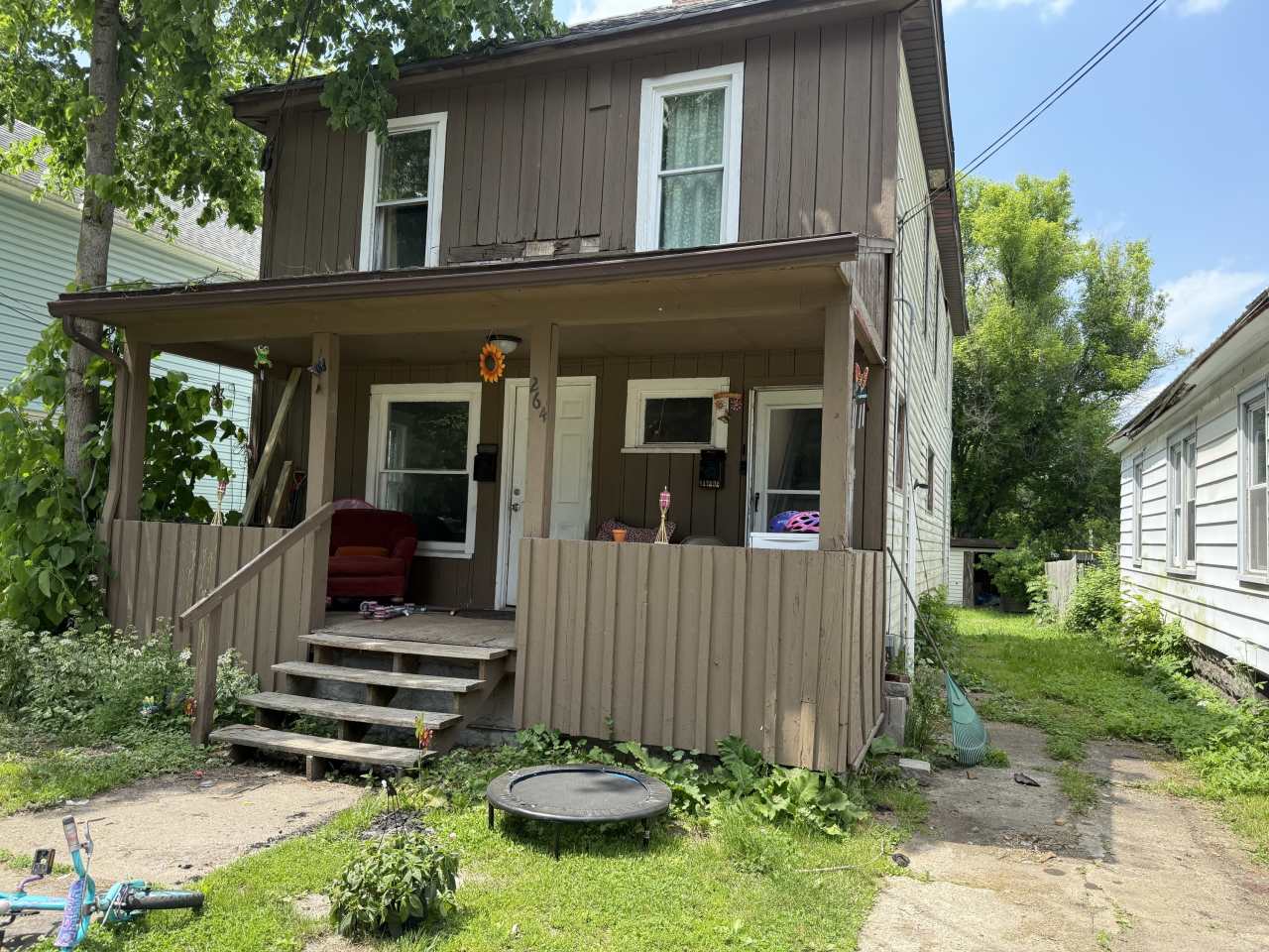 264 Lister Avenue - 1