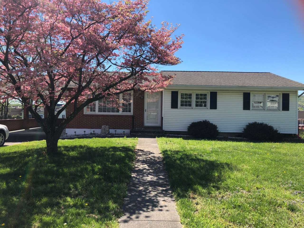 3 Bedroom 1.5 Bath Single Family Home in Salem