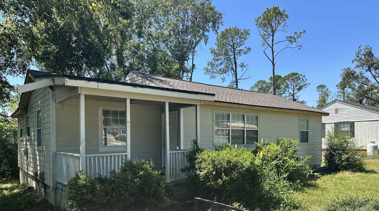 Charming home Close to VSU