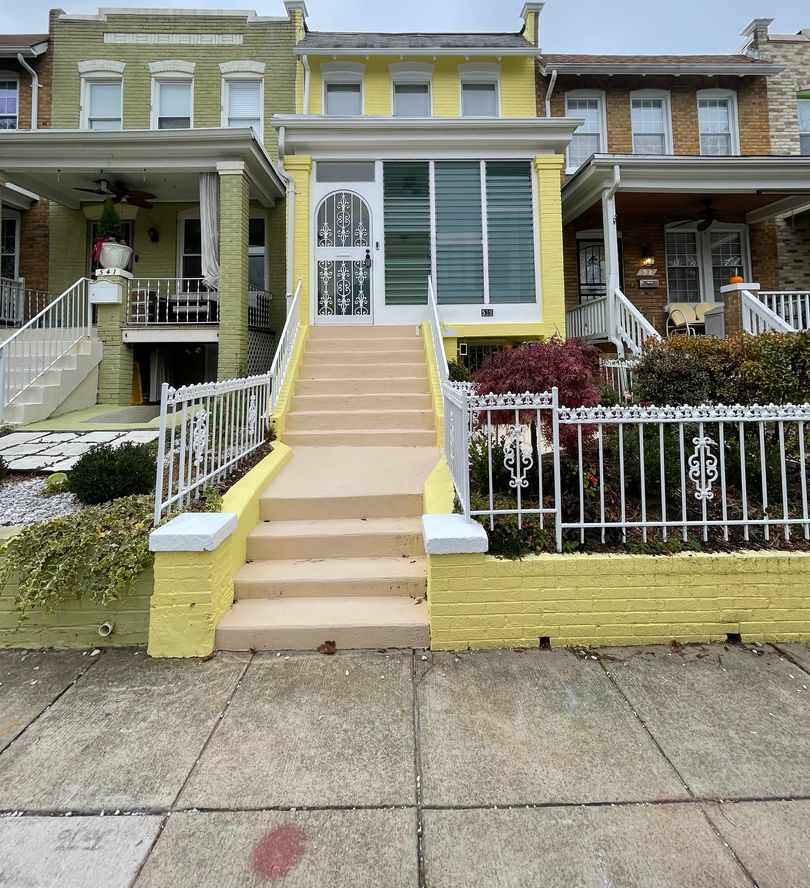 Charming 1928 Row Home for Rent with Modern Amenities — 2 Bedroom 2 Full Bath w/ 2 Half Baths, 2 Kitchens, located in Kingman Park, Near DC Armory  Eastern Market