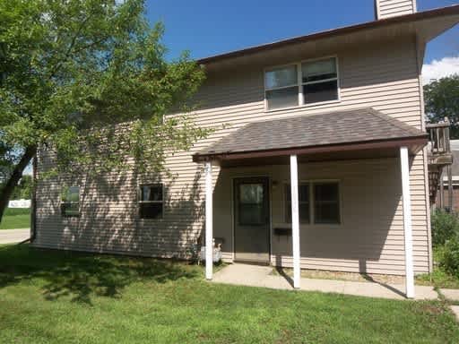 3 Bedroom Duplex w/Garage  In Unit Laundry