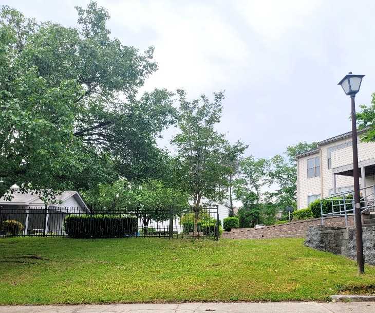 100 Brighton Hill Road8F