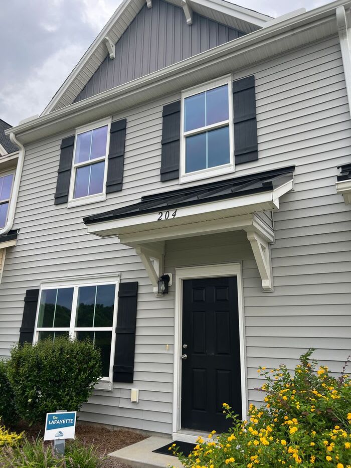 204 Swallowtail Lane