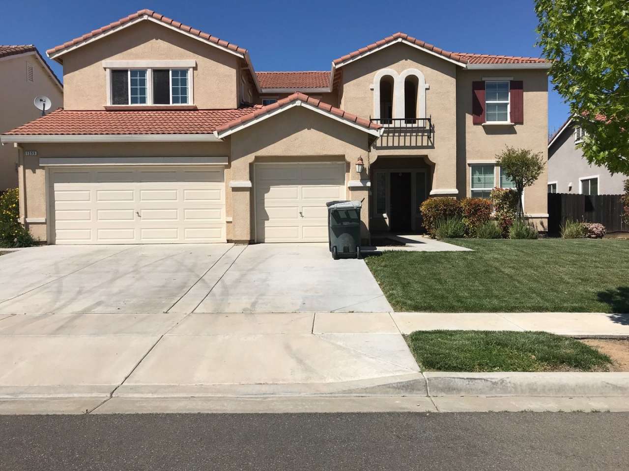 Huge Bella Flora house ready for you to call home