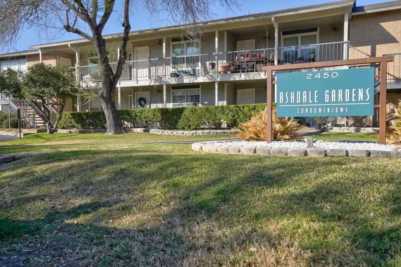 Modern 2/BR 1/BA Gem with Stylish Finishes  Natural Light