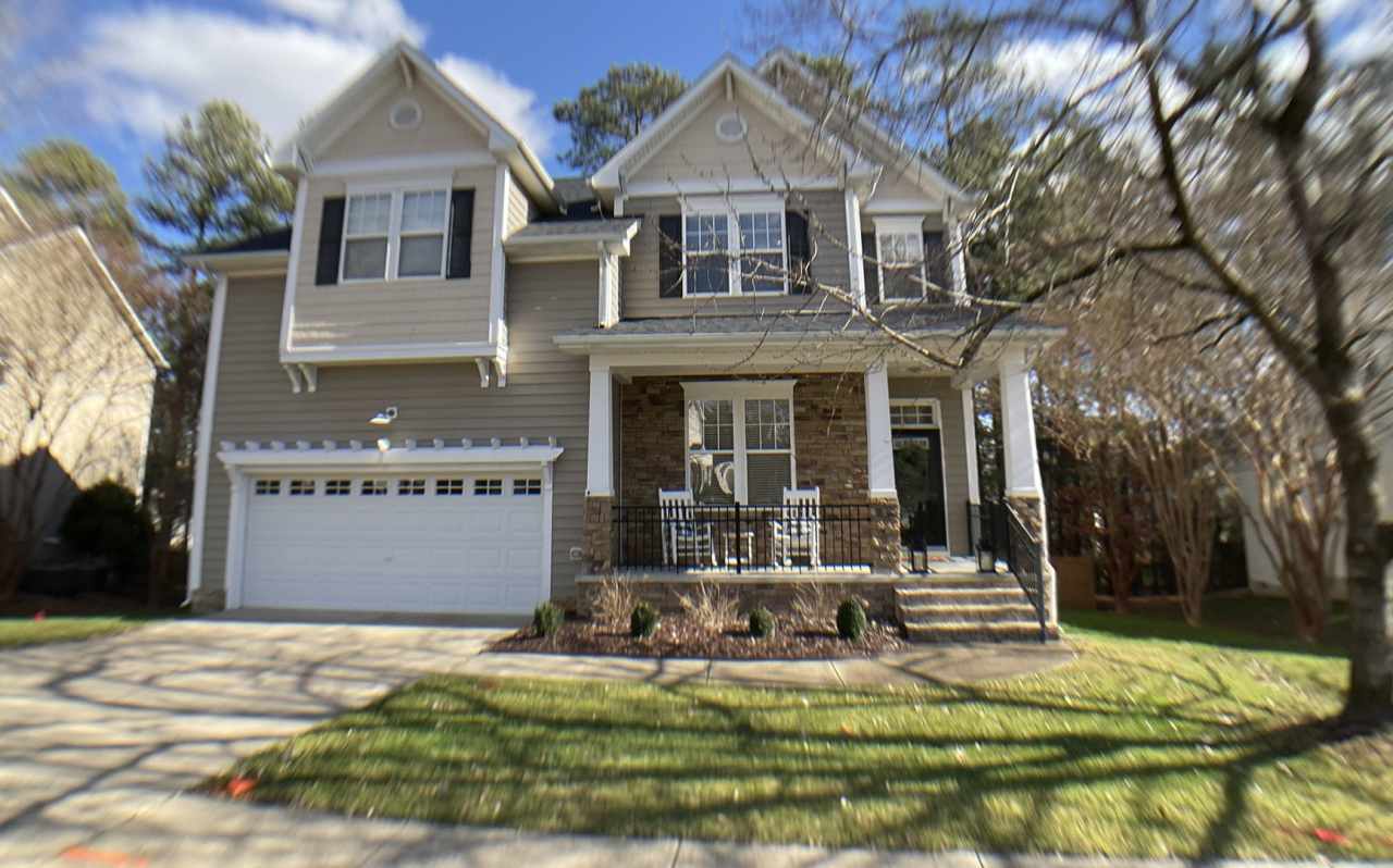 Meticulously maintained 3 bed, fenced yard near Streets of Southpoint!