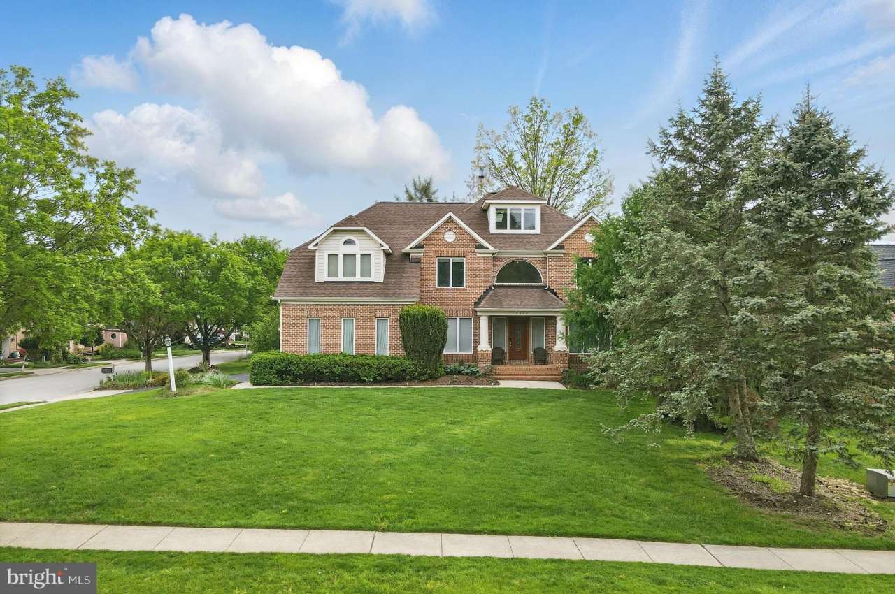 2868 PEBBLE BEACH DRIVE