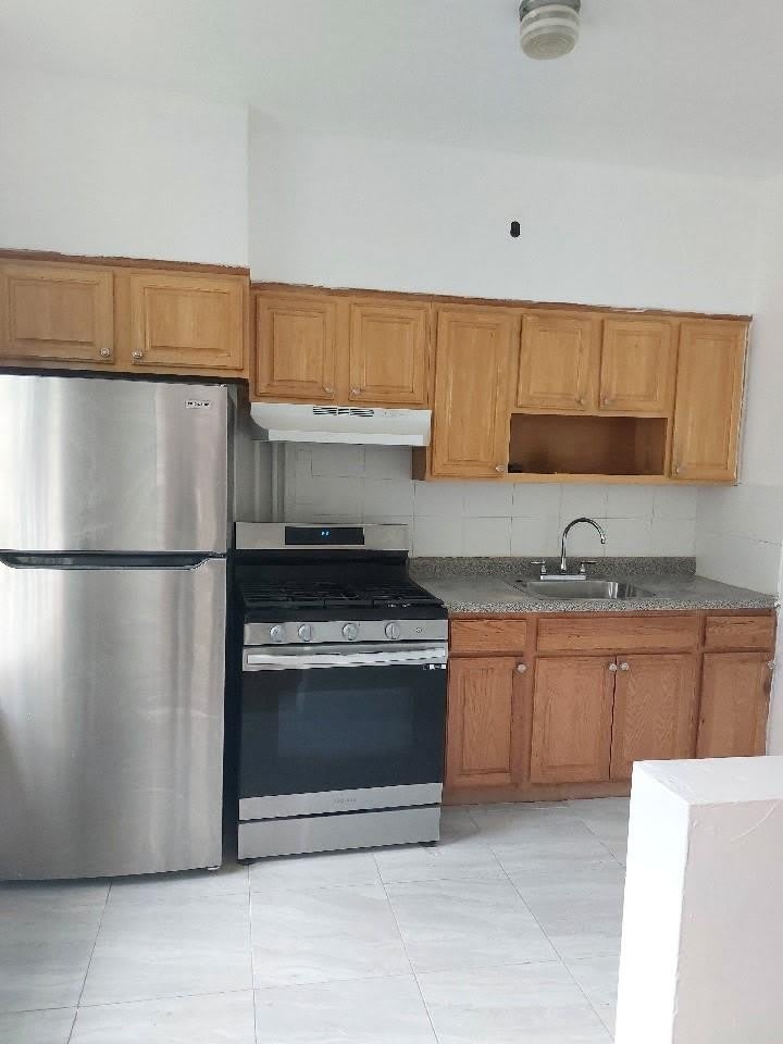 236 Ridgewood Avenue