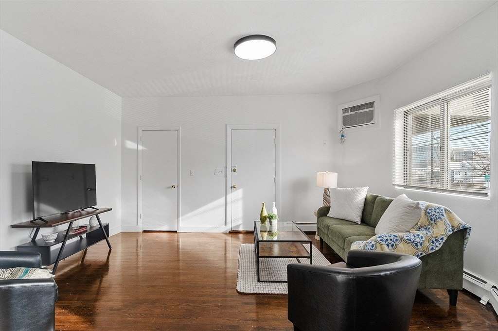 44 Dana Street unit: 2