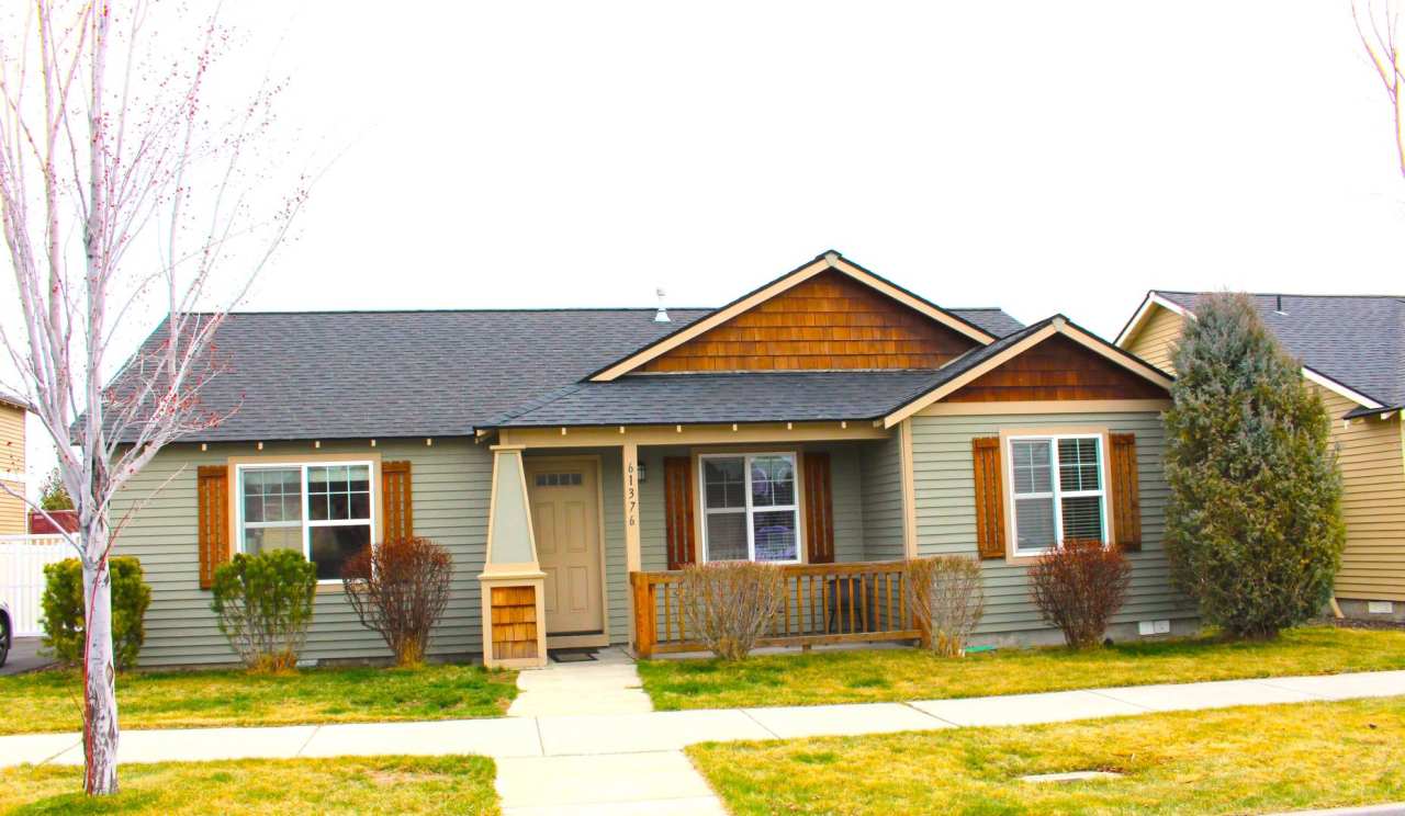 Charming Single-Level Bend Home with New Carpet and Big Yard