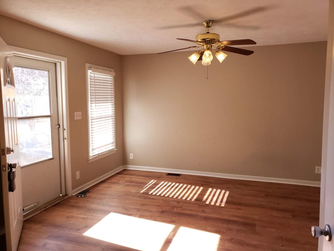 Coming in Jan! 3 Bed/2 Bath, Close to Post!