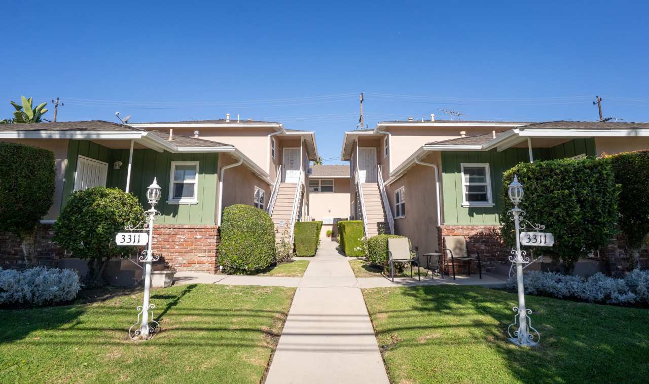 3311 West Alameda Avenue - C