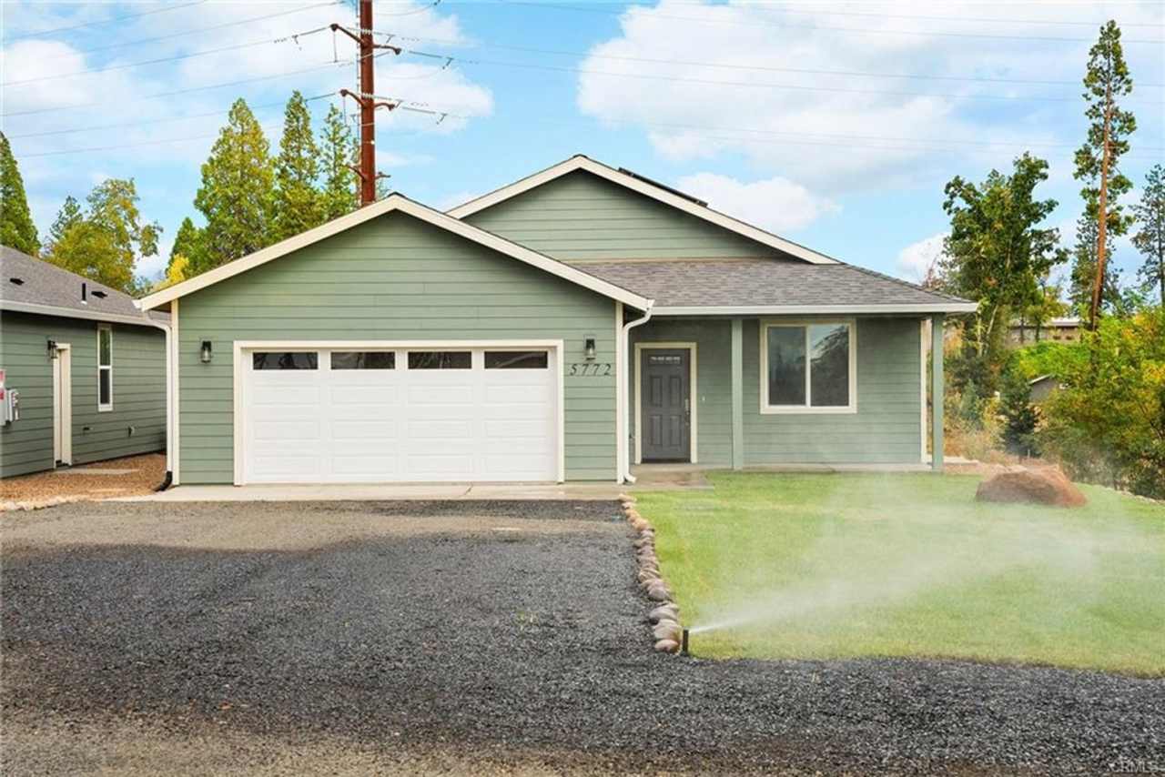 Another Great Paradise Home Available Off of Black Olive!