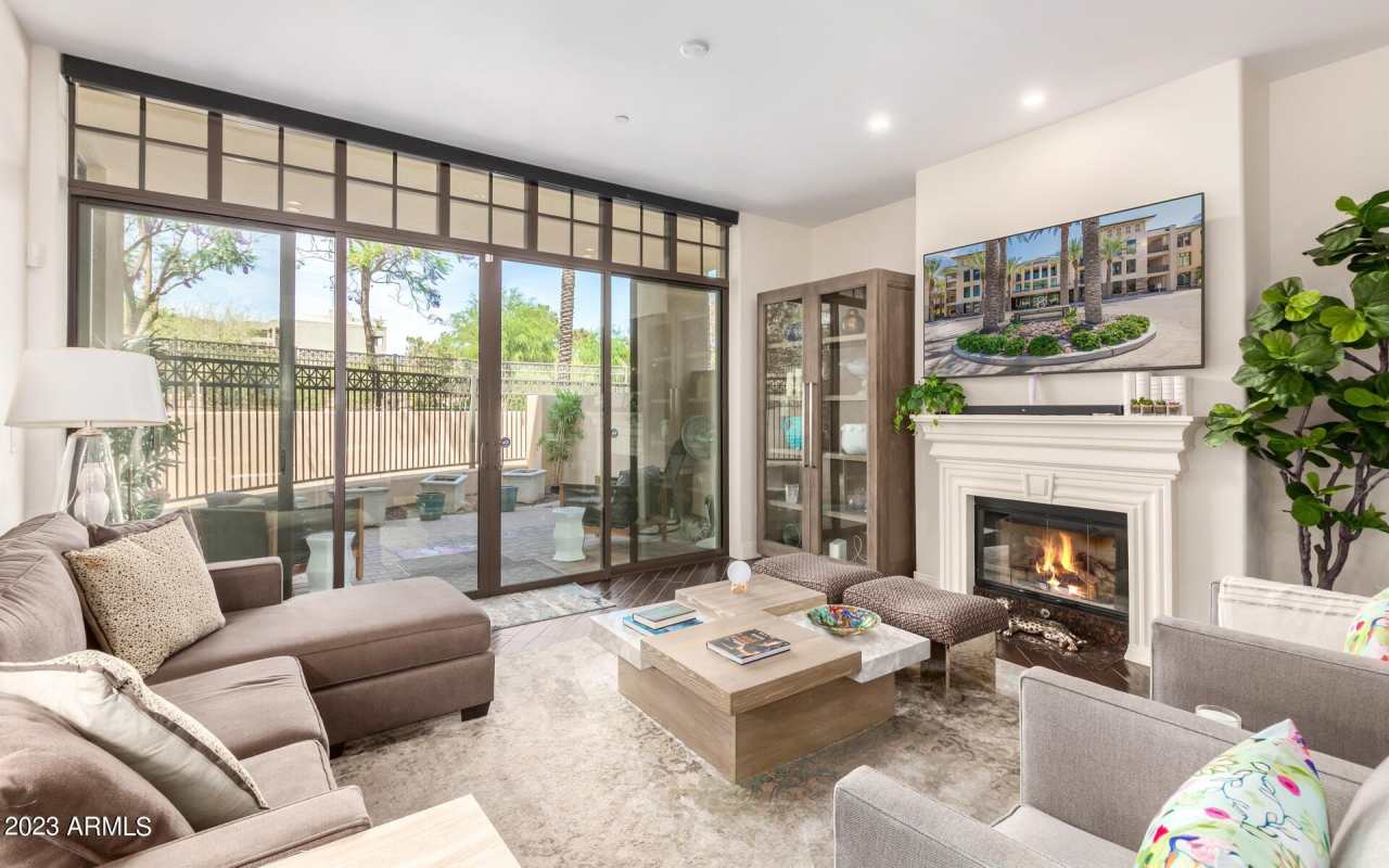 8 E BILTMORE Estate unit: 114