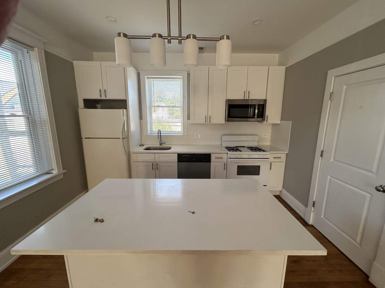 3671 North Elston Avenue - CH2