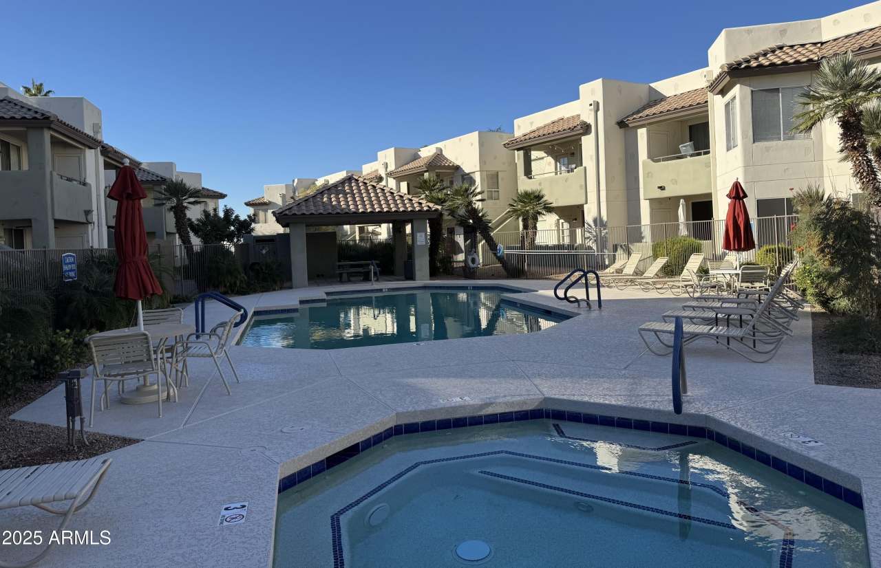 1825 W RAY Road unit: 1083