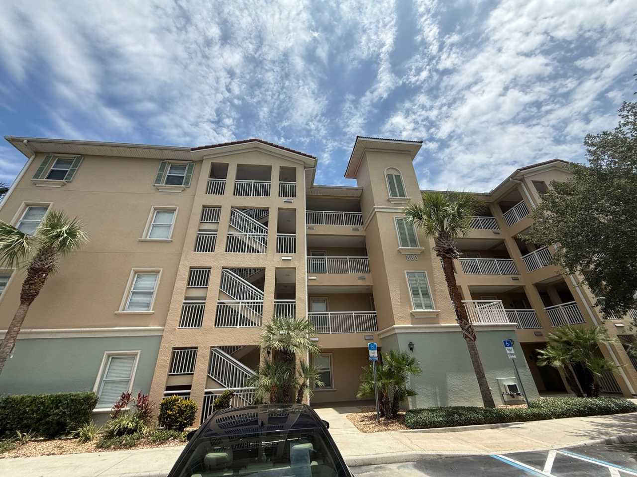 3 Bedroom/2 Bathroom 2nd floor Condo at Canopy Walk AVAILABLE NOW!