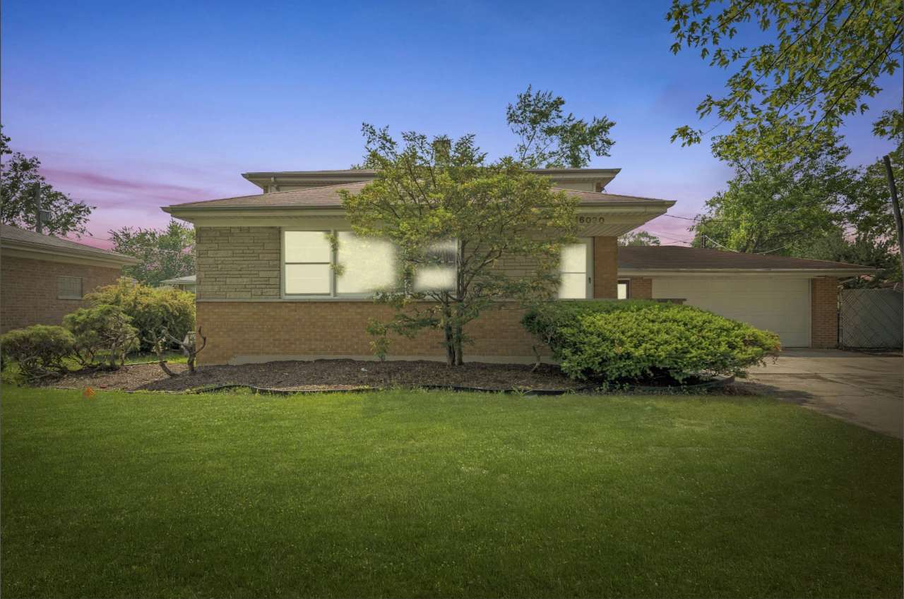 16030 University Ave