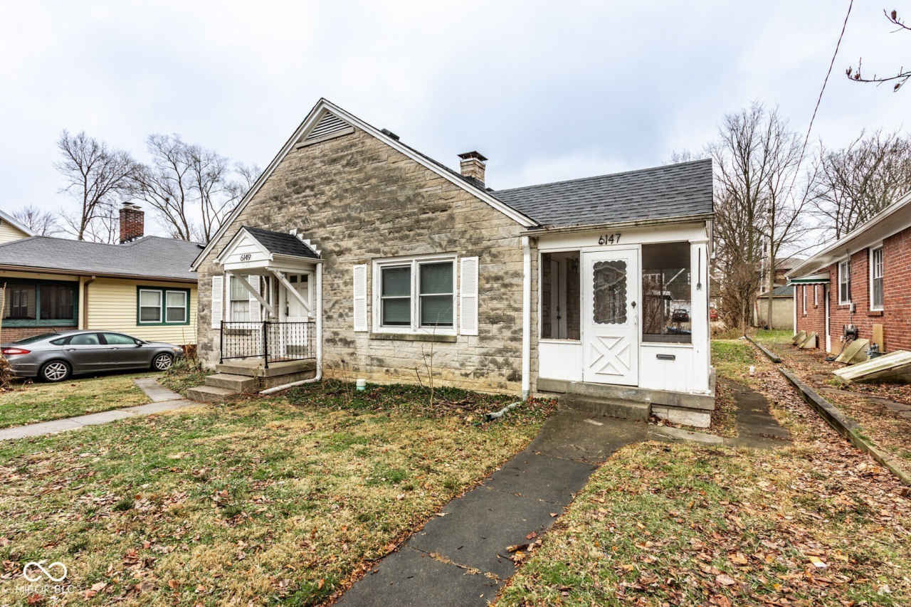 6147 Broadway Street