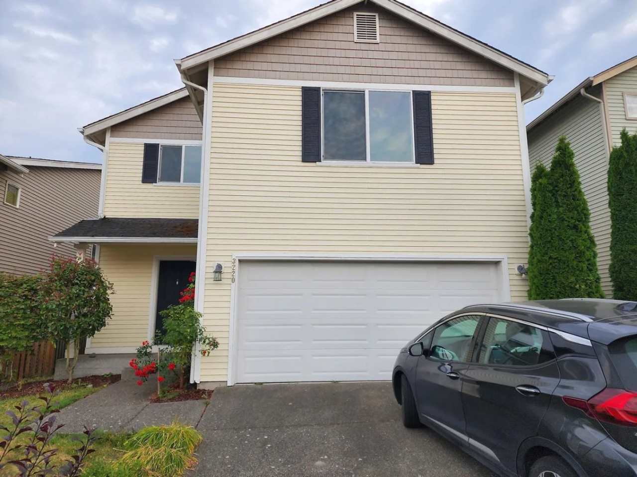 Spacious 3-Bedroom Home in Prime Lynnwood Location!