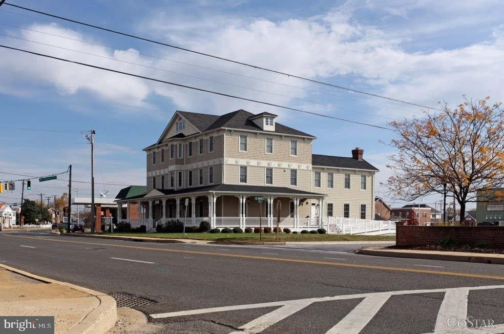 303 CHARLES Street unit: 3W