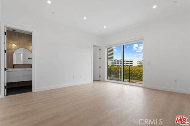 1525 South Carmelina Avenue