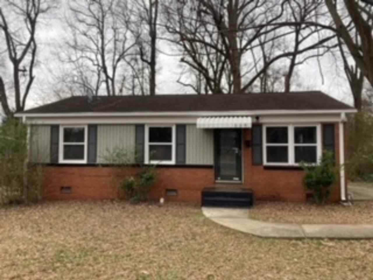 Must see ranch style 3Bdr 1 Bath home. It's located off Hovis Rd.