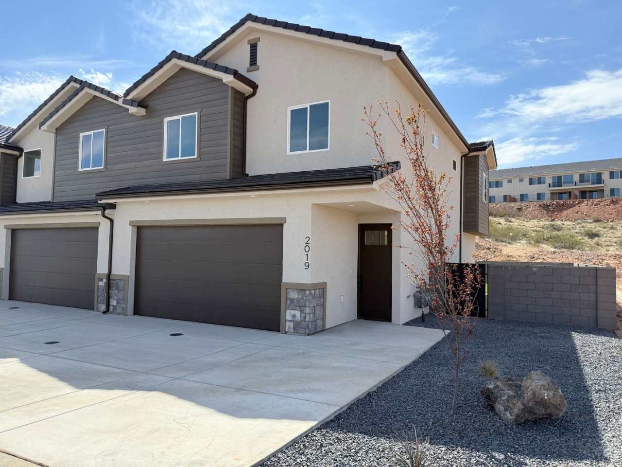 Brand New Hurricane Heights Town Home- Bigger Yard