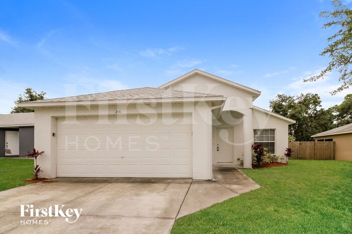 206 Eagle Point Boulevard