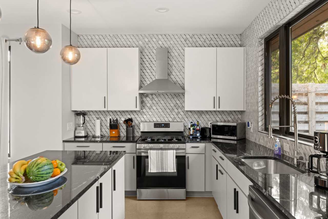 3610 Thompson St #1, Austin, Texas 78702