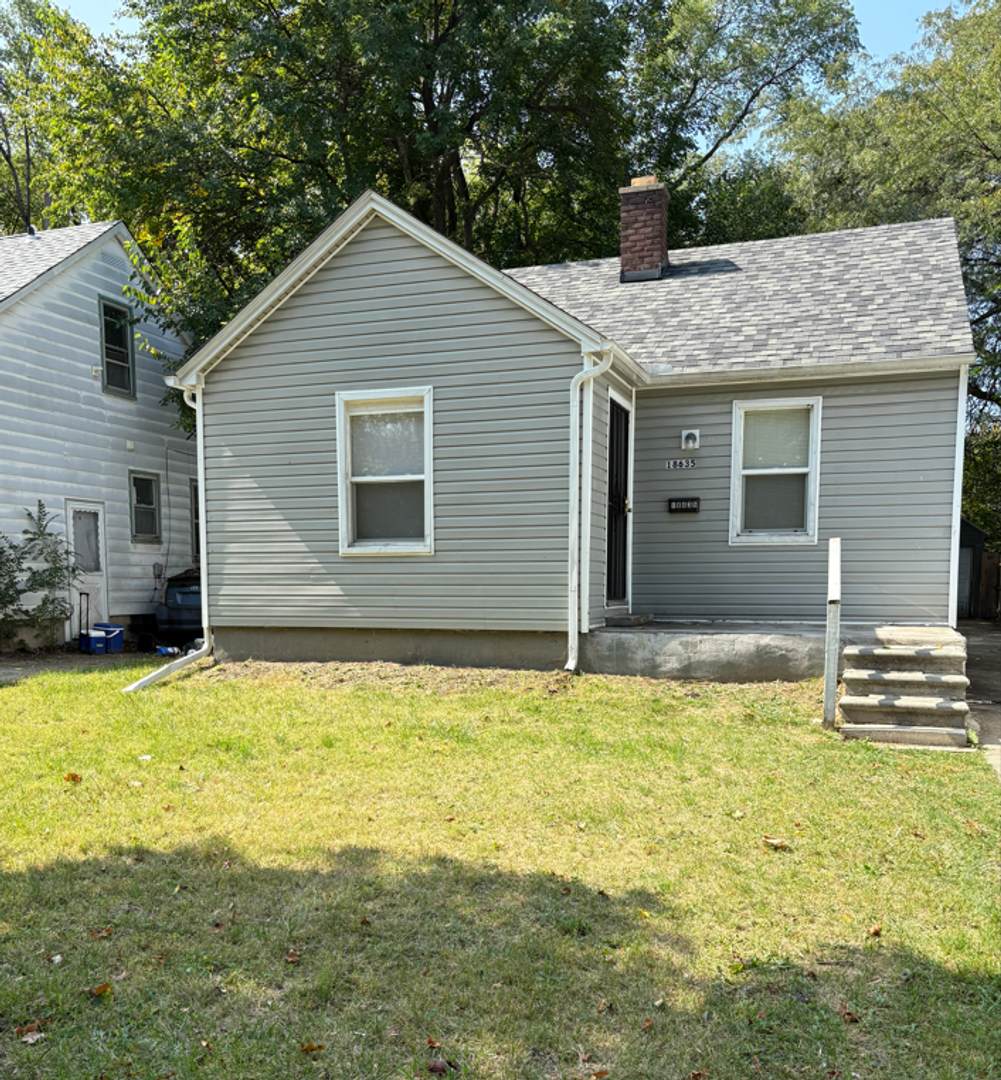 18635 Beland- 2 BED  1 BATH FOR RENT!