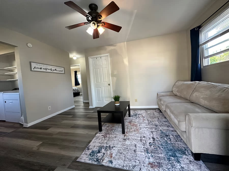 427 East Moneta Avenue