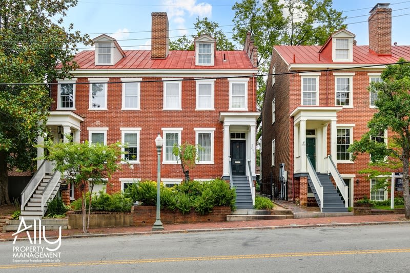 2206 East Broad Street