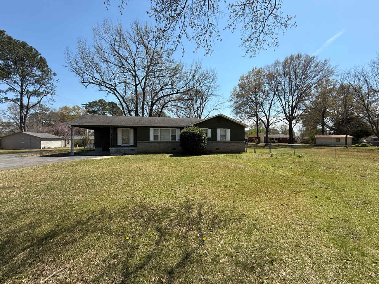 Lovely 3-Bedroom Home in Decatur, AL – Move-In Ready!