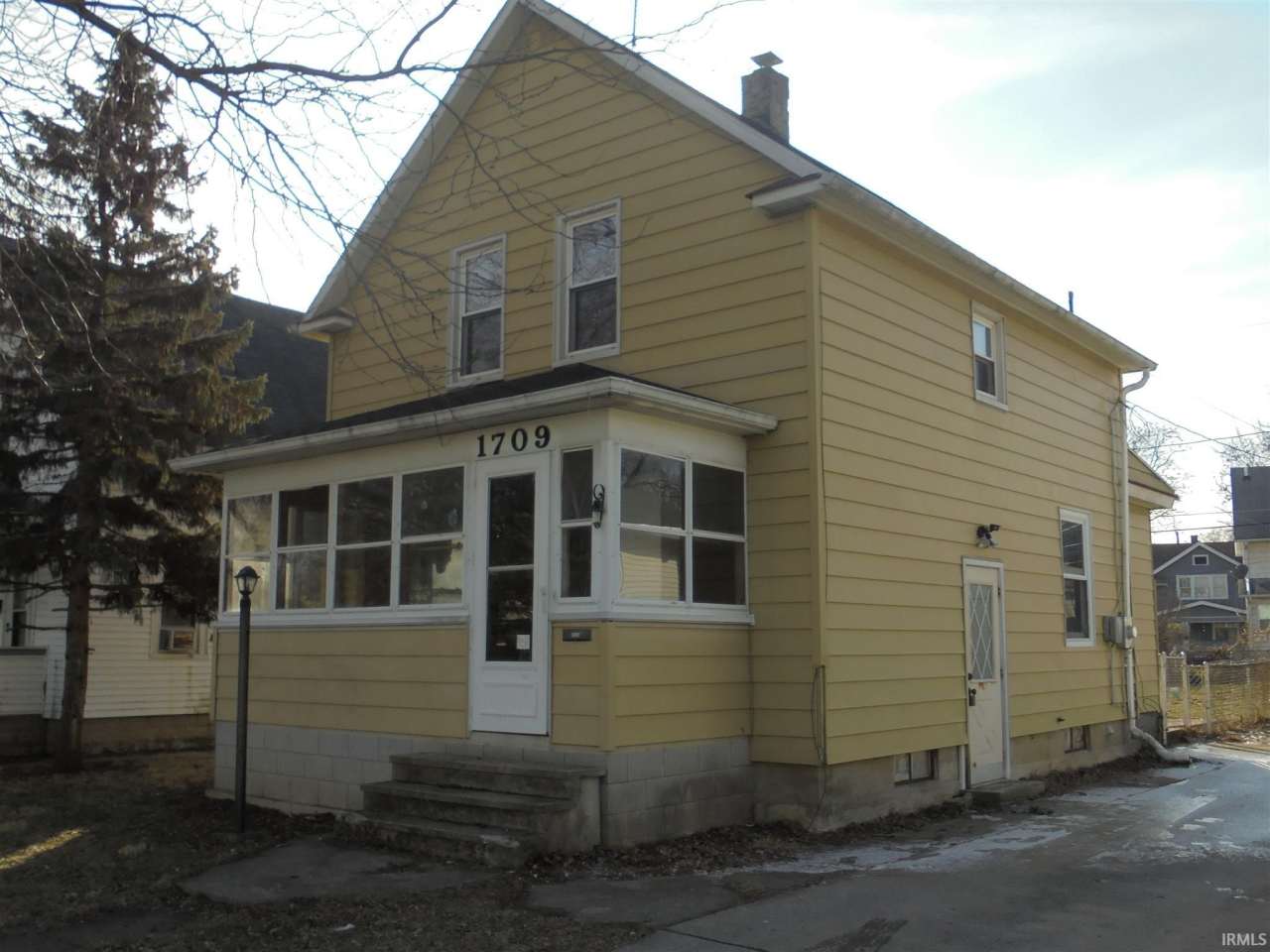 1709 Tecumseh Street