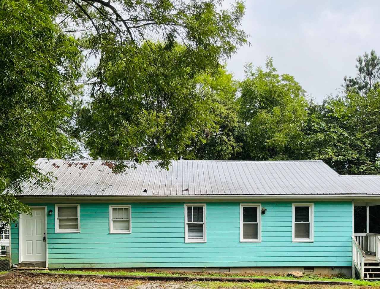 3 bedroom / 1 bathroom house near St. Mary's/Beechwood/Alps Rd.