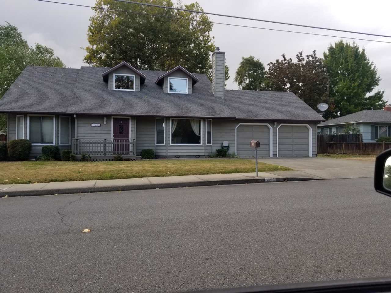Classic NW Grants Pass Neighborhood 3 Bed, 2 Bath Single Family Home