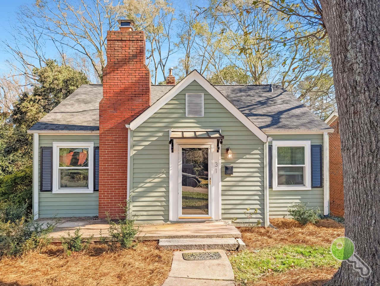 Charming Updated 2BR Home Near Downtown Greenville