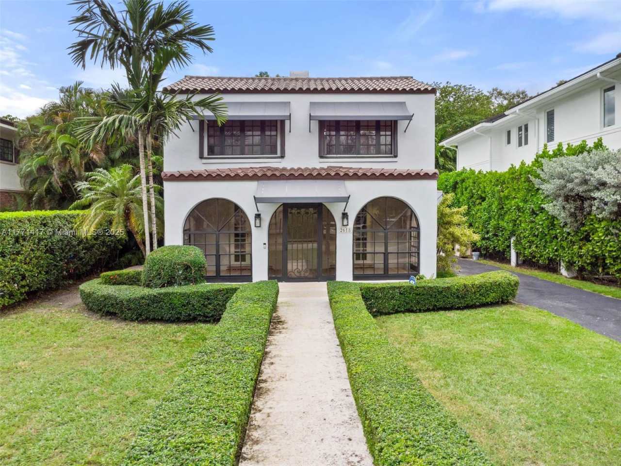 2618 Alhambra Circle