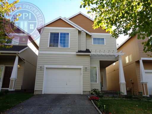 Beaverton - Two En-Suites! LVT Plank Flooring, No Carpet