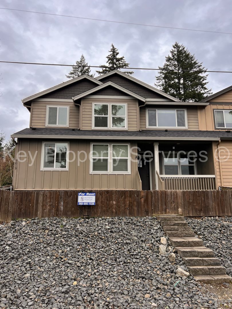 Luxury Hazel Dell Townhouse