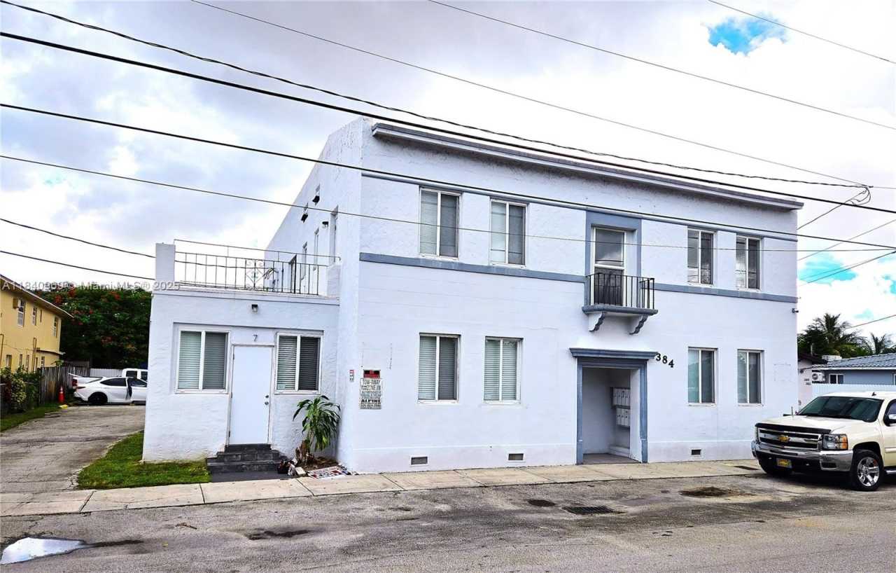 384 Tamiami Canal Rd