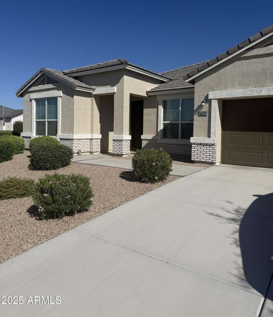 37918 W SANTA MONICA Avenue